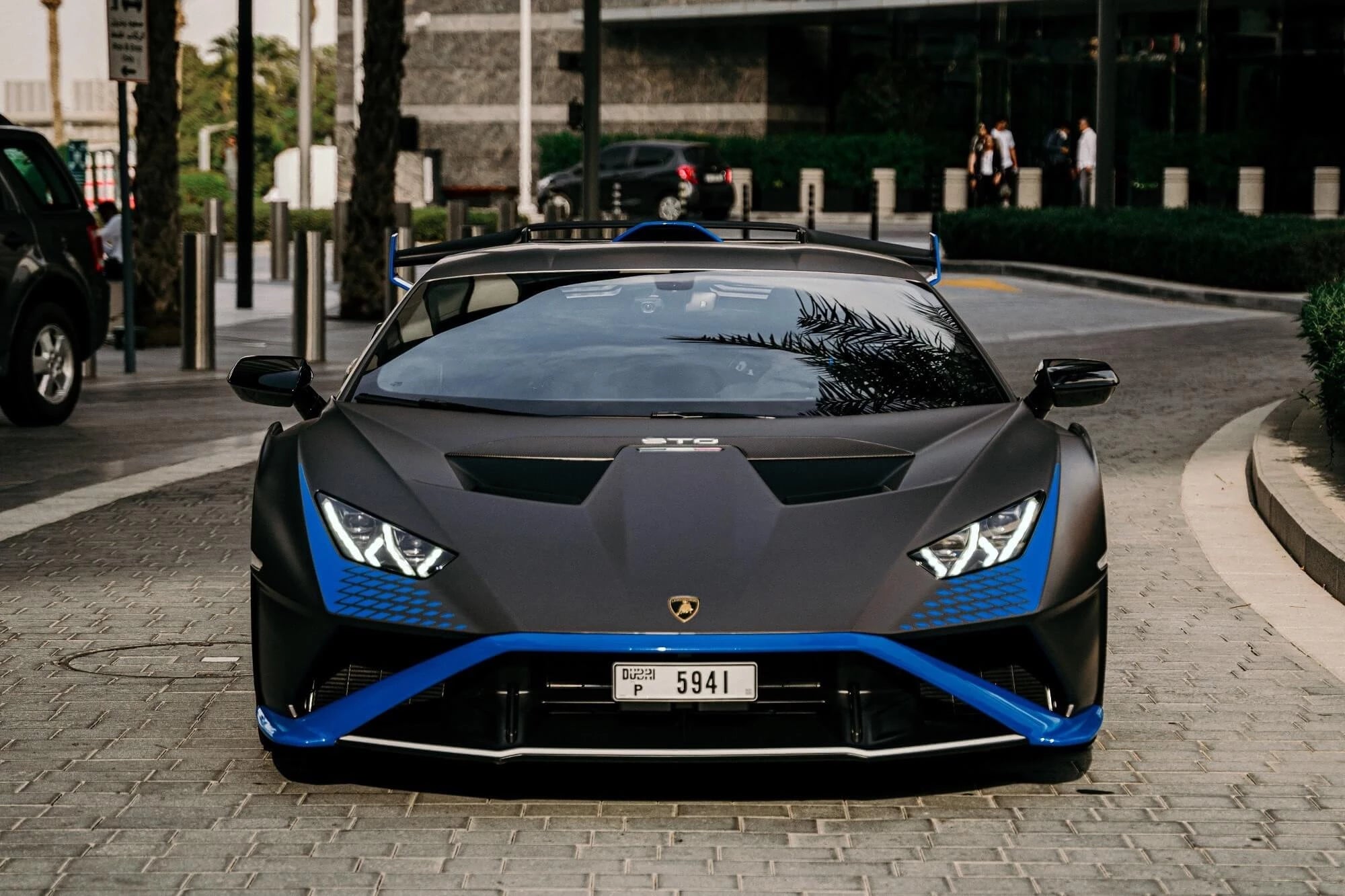 All You Need to Know Before Renting Out Lamborghini in Dubai